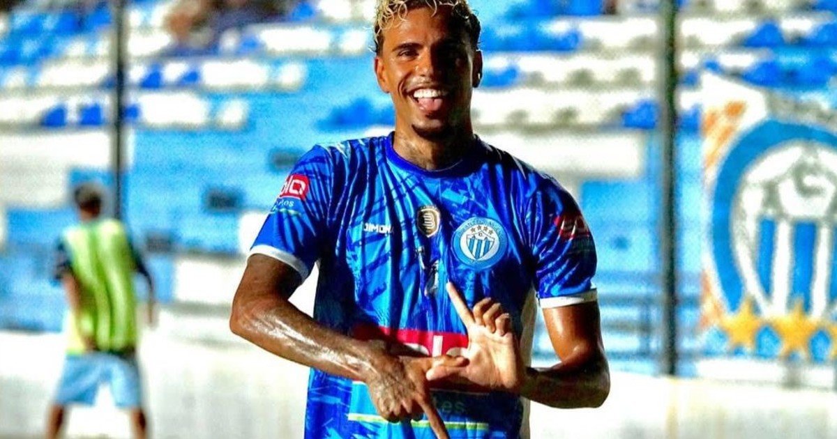 Villa San Carlos cayó con Argentino de Merlo y no pudo ser líder :: Olé