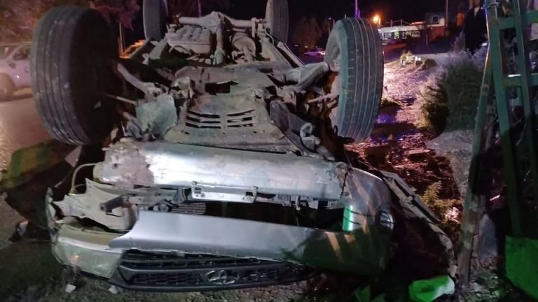 Vuelco en Manantial Rosales: el conductor estaba alcoholizado