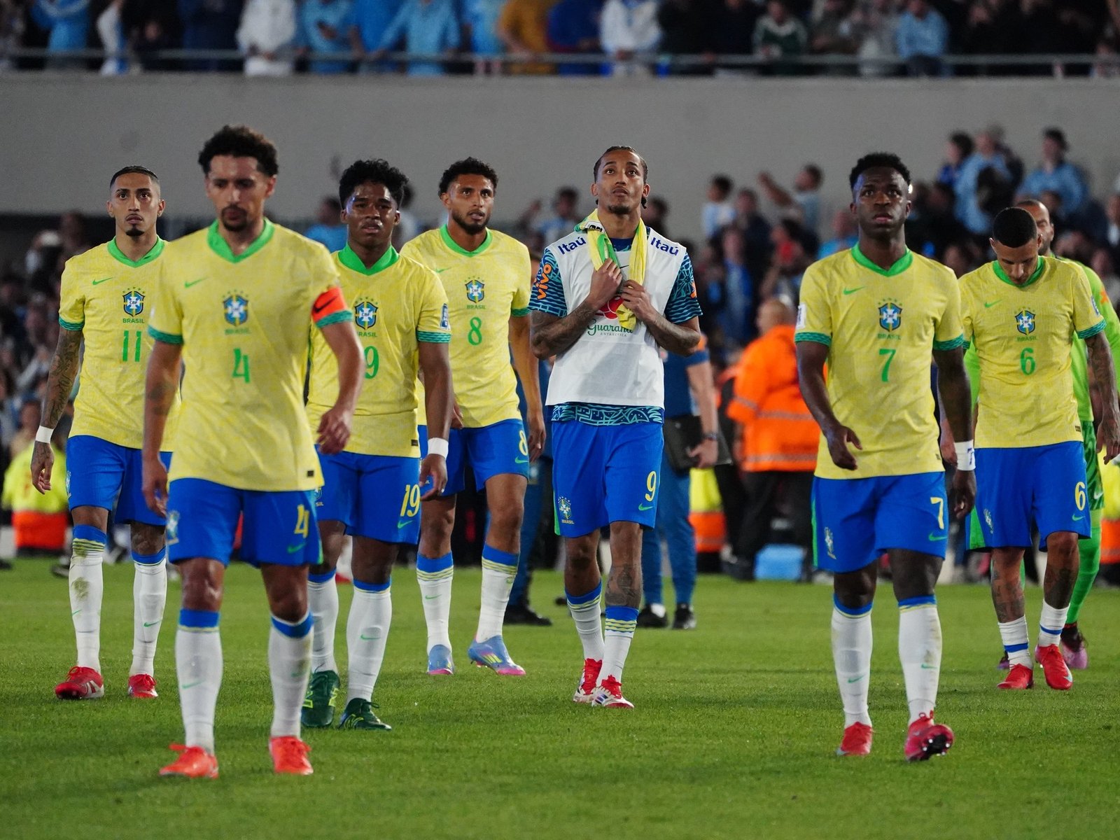 cuáles son las razones de la debacle del pentacampeón