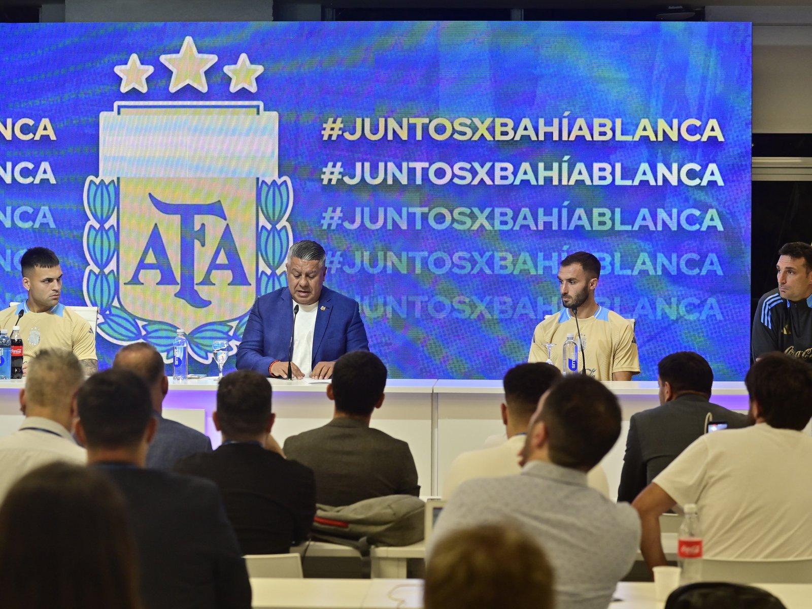 el emotivo anuncio con Scaloni, Lautaro y Pezzella, y la movida solidaria por cada gol