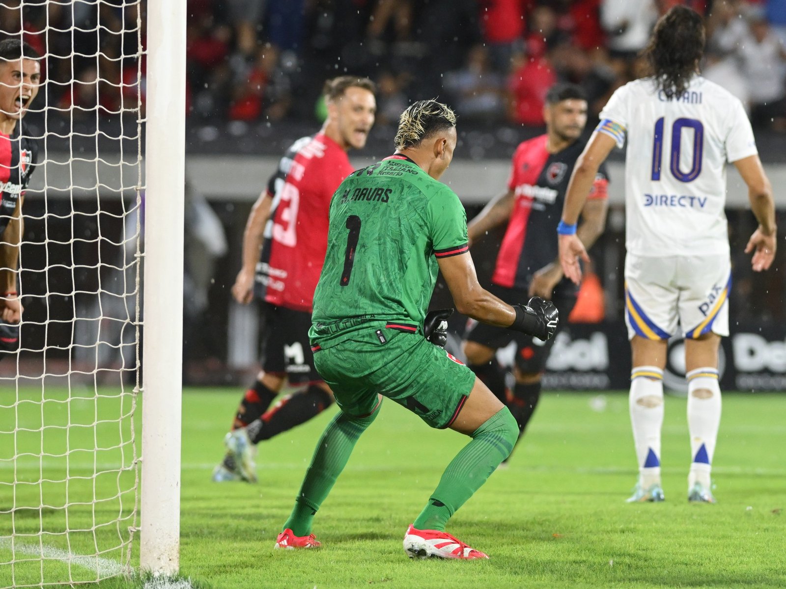 en la Champions, el Mundial y la Liga argentina, siempre ganó el costarricense