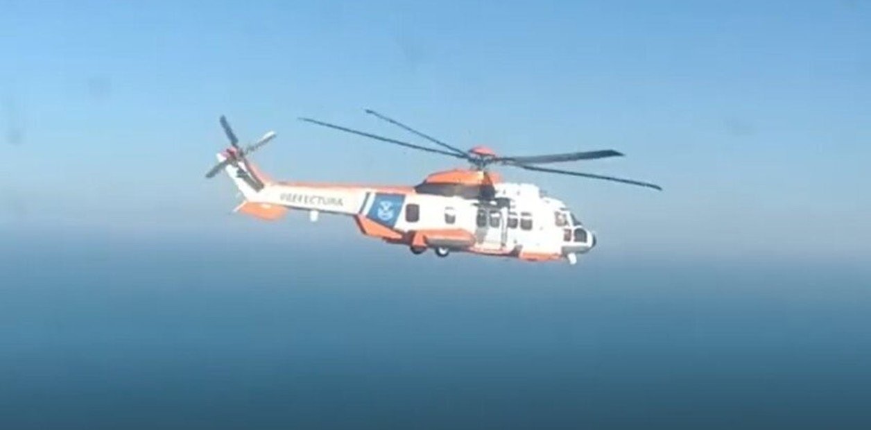 en un cinematográfico rescate, Prefectura salvó a un tripulante de un pesquero que sufrió un ACV en alta mar