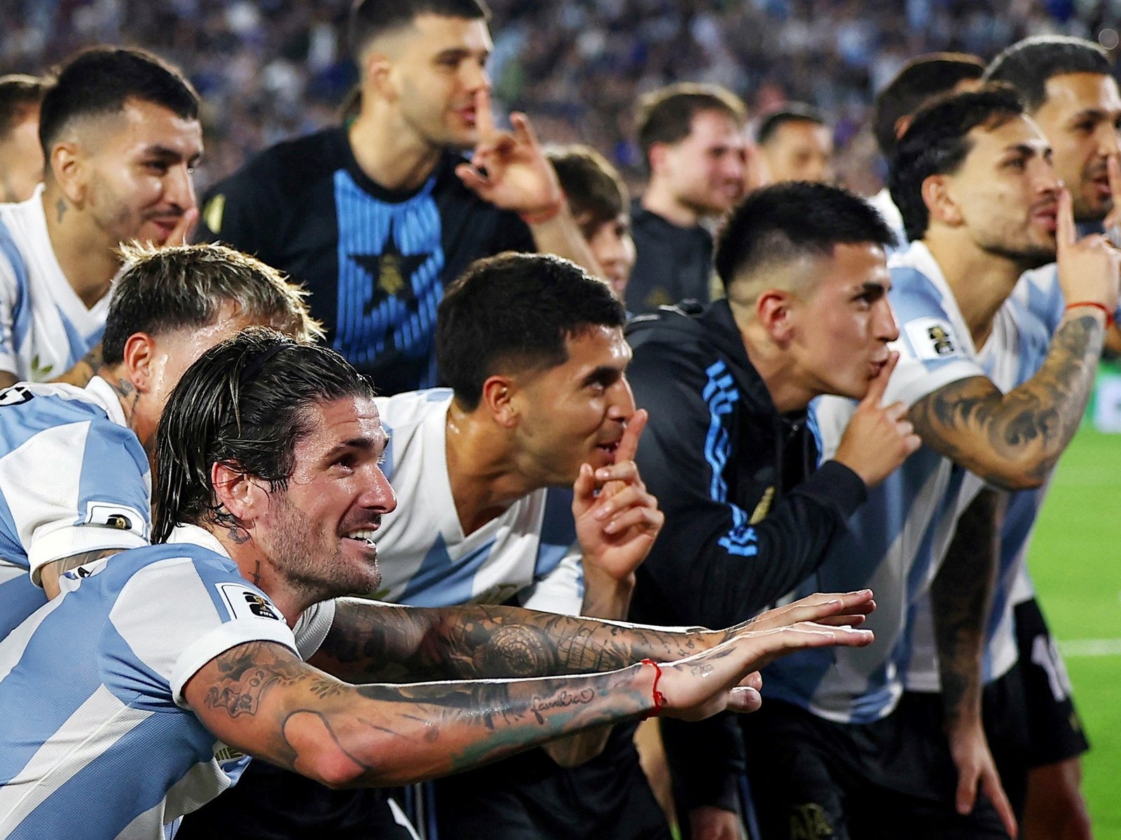 futbolistas y referentes brasileros, a los pies de la Scaloneta