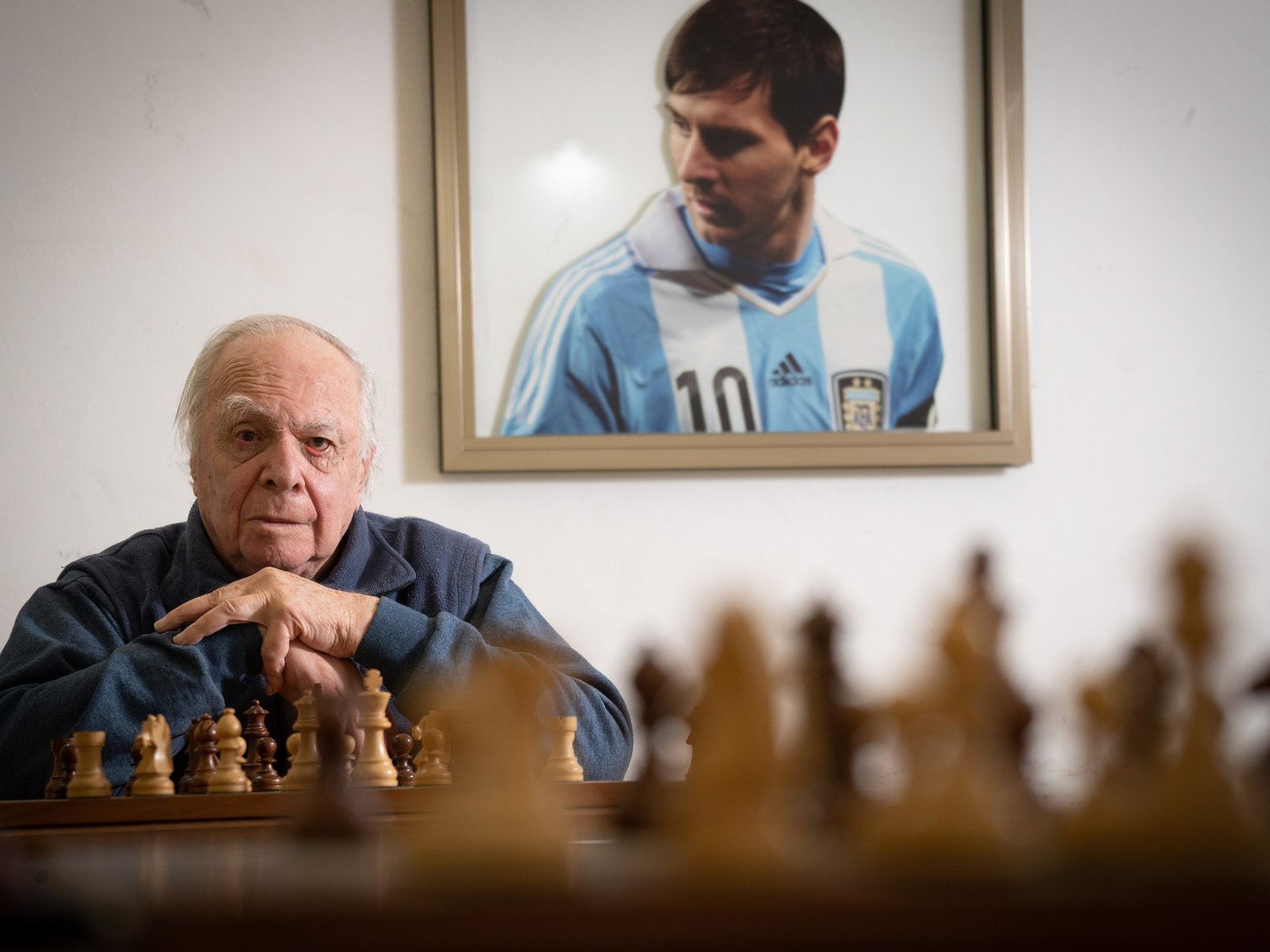 la gloriosa historia de una leyenda viva del ajedrez mundial, con anécdotas imperdibles