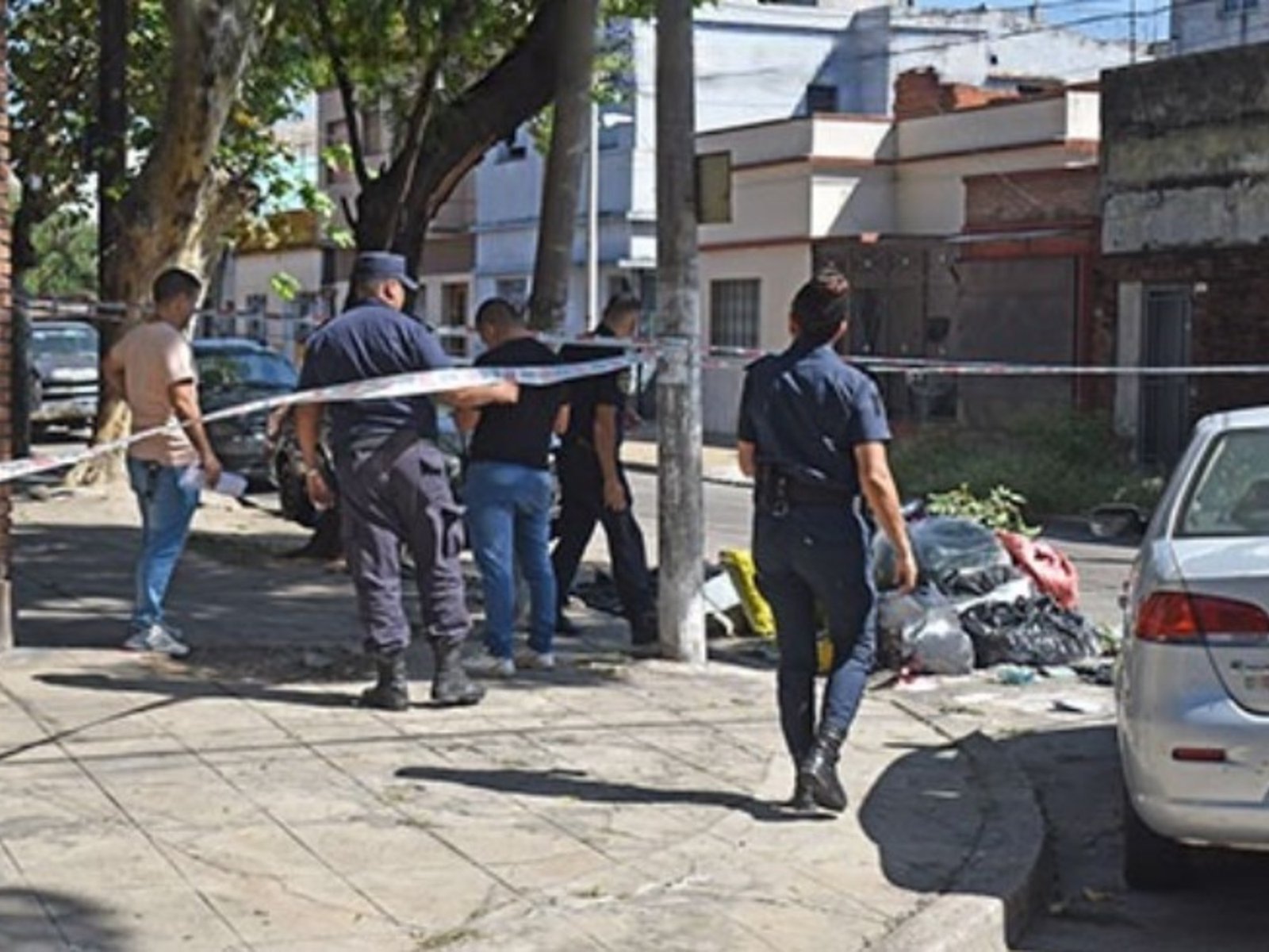 tenía adentro una cabeza humana ensangrentada