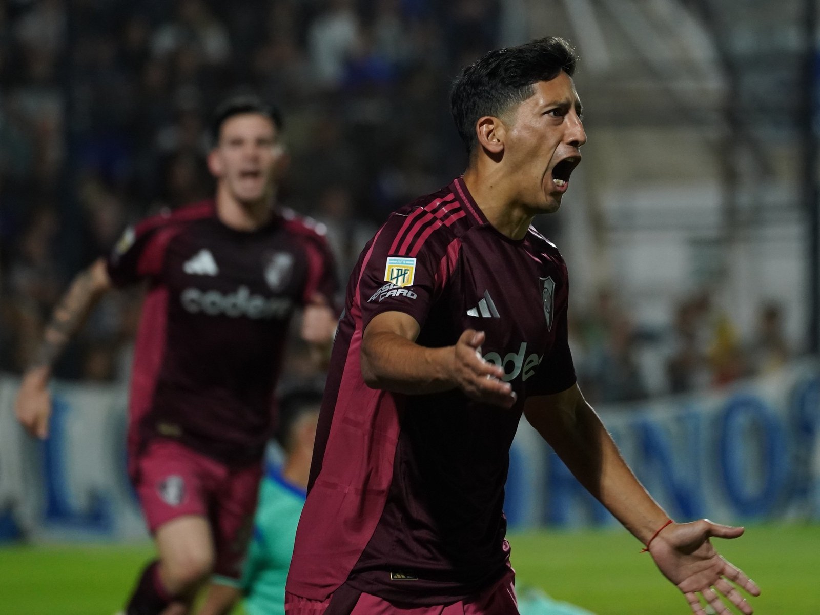 Así quedaron las tablas del Torneo Apertura 2025 de la Liga Profesional y cómo son los cruces de octavos de final