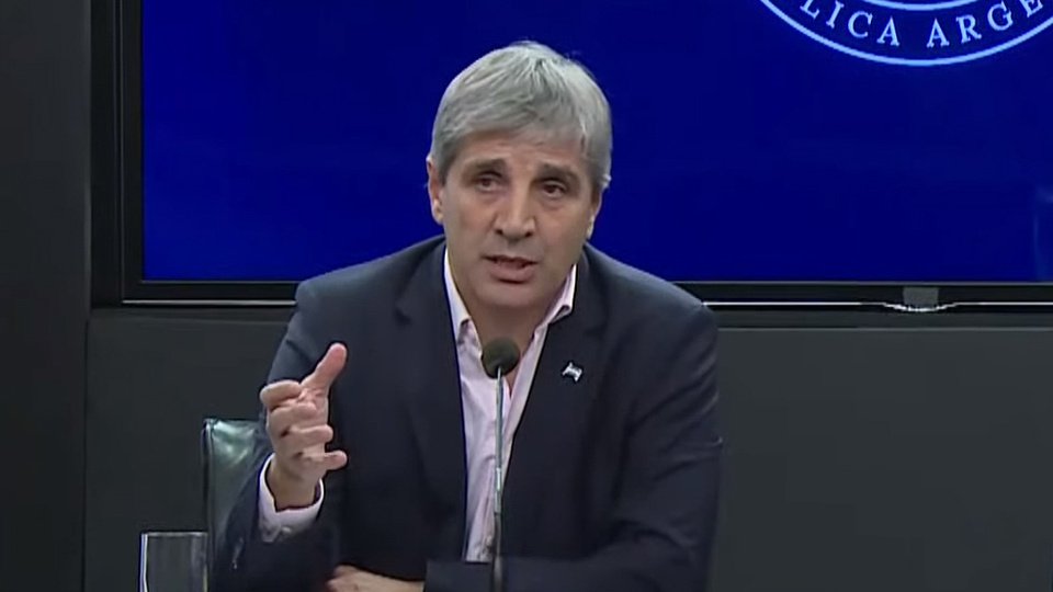 Acuerdo con el FMI: Caputo anunció el fin del cepo | Habrá banda cambiaria entre 1000 y 1400 pesos