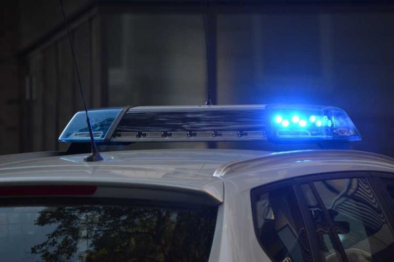 Barrio Roca: una camioneta recibió un disparo mientras estaba estacionada