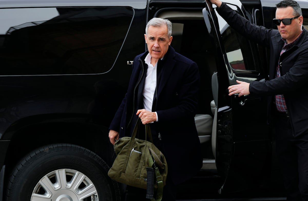 Canadá sortea la última ola de aranceles de Trump pero recibe el golpe de las tasas del 25% a los coches | Internacional