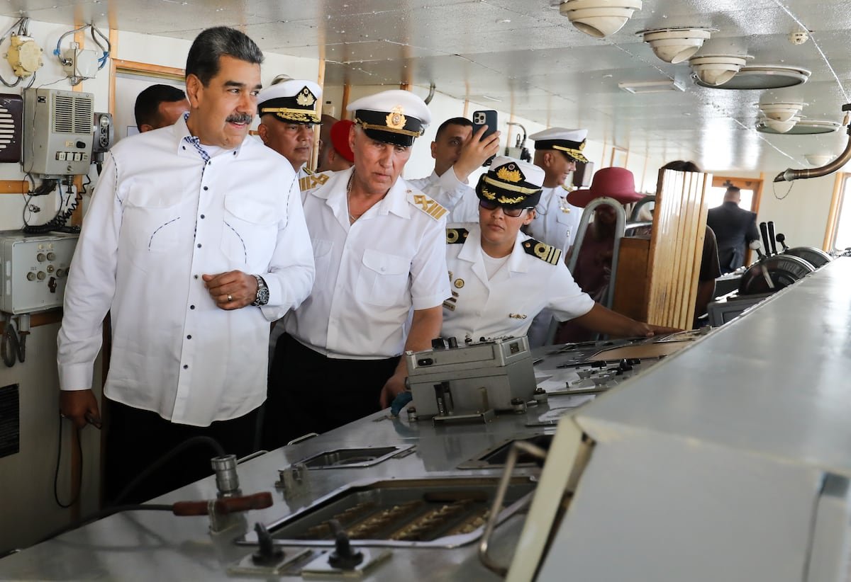 Carrera de obstáculos para inscribir a los candidatos a las elecciones parlamentarias y regionales de Venezuela