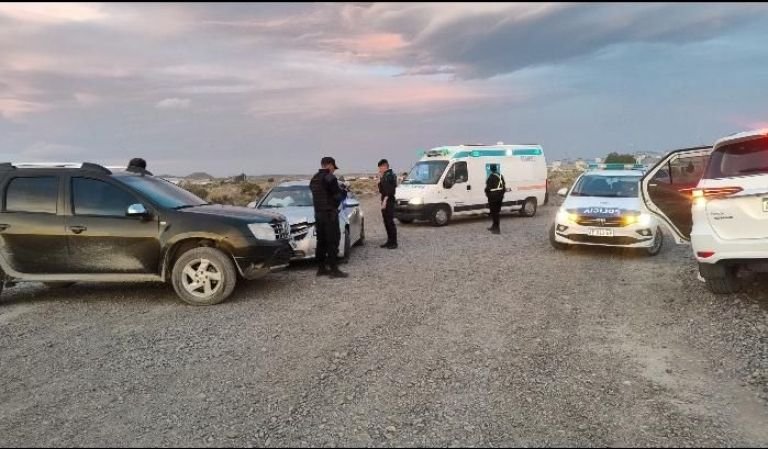 Choque en Kilómetro 8: un hombre fue trasladado al hospital con posible traumatismo de cráneo