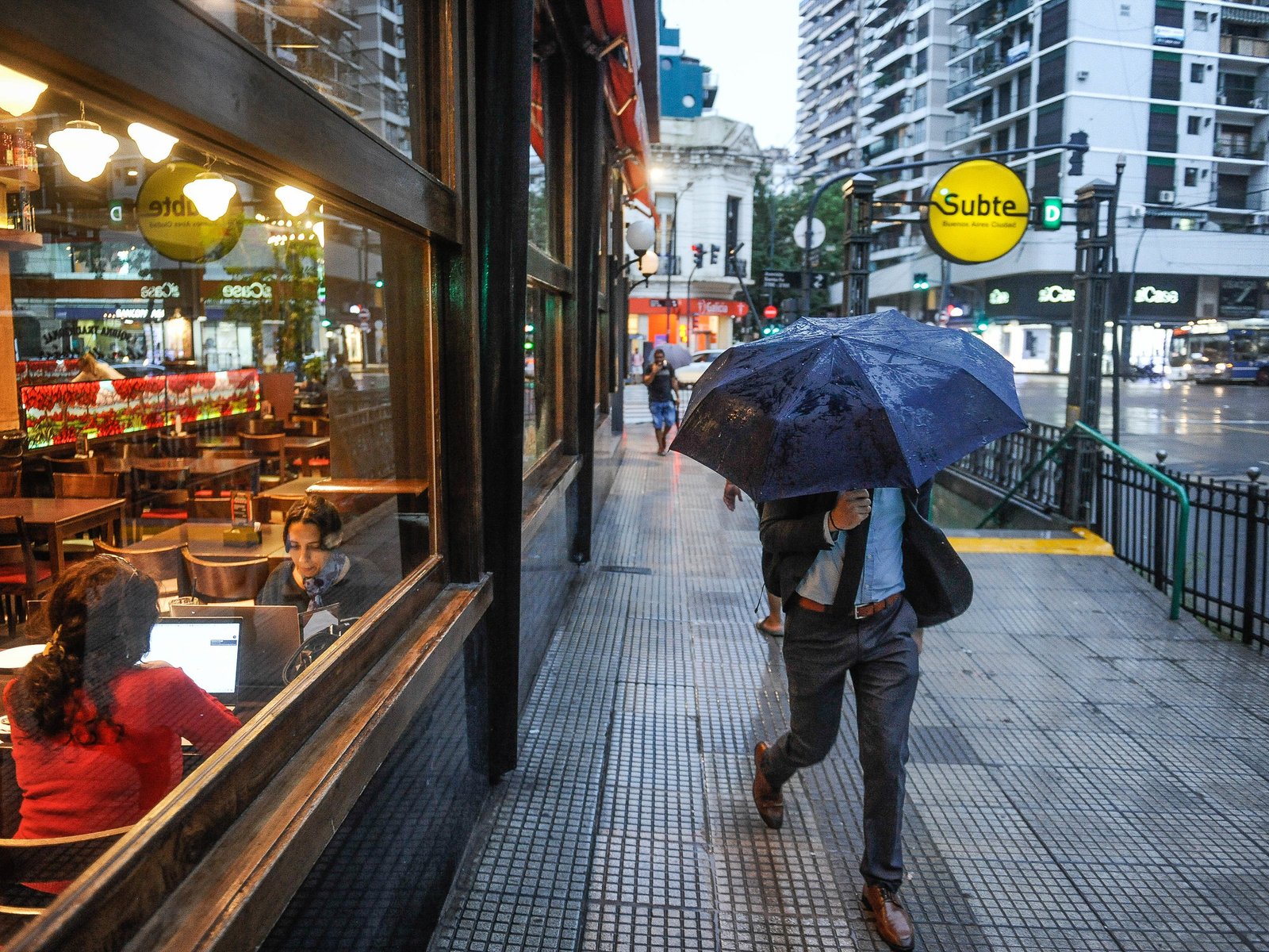 Cómo estará el tiempo en Semana Santa, entre alertas por tormentas y una baja de temperatura