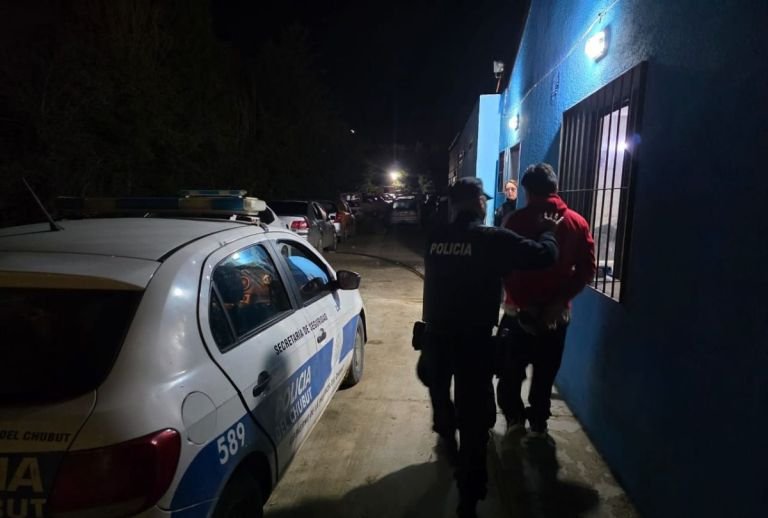 Conductor ebrio conducía en contramano por la avenida Polonia y fue detenido