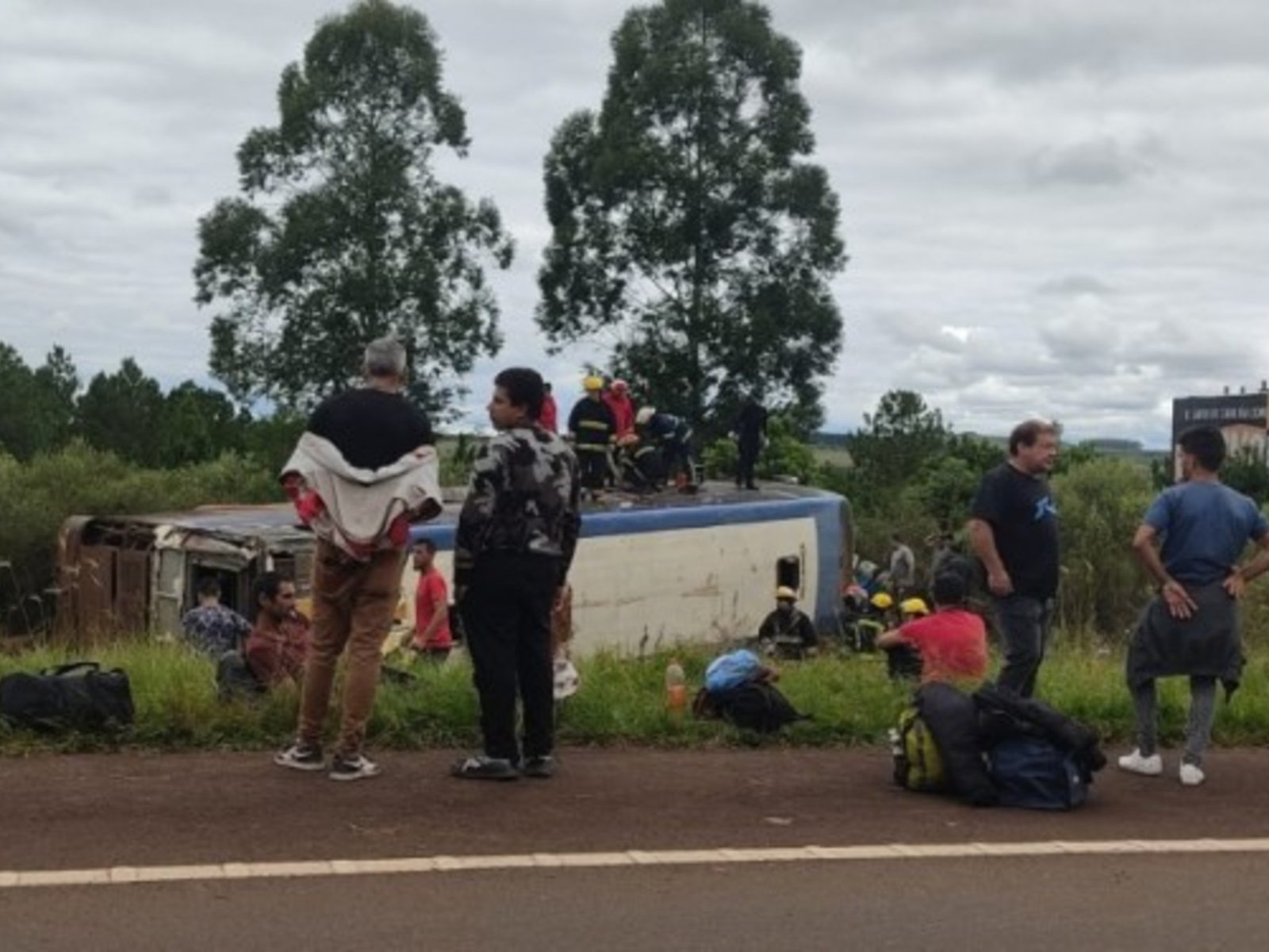 Confirman siete muertos y diez heridos por vuelco de un ómnibus en el sur de Misiones