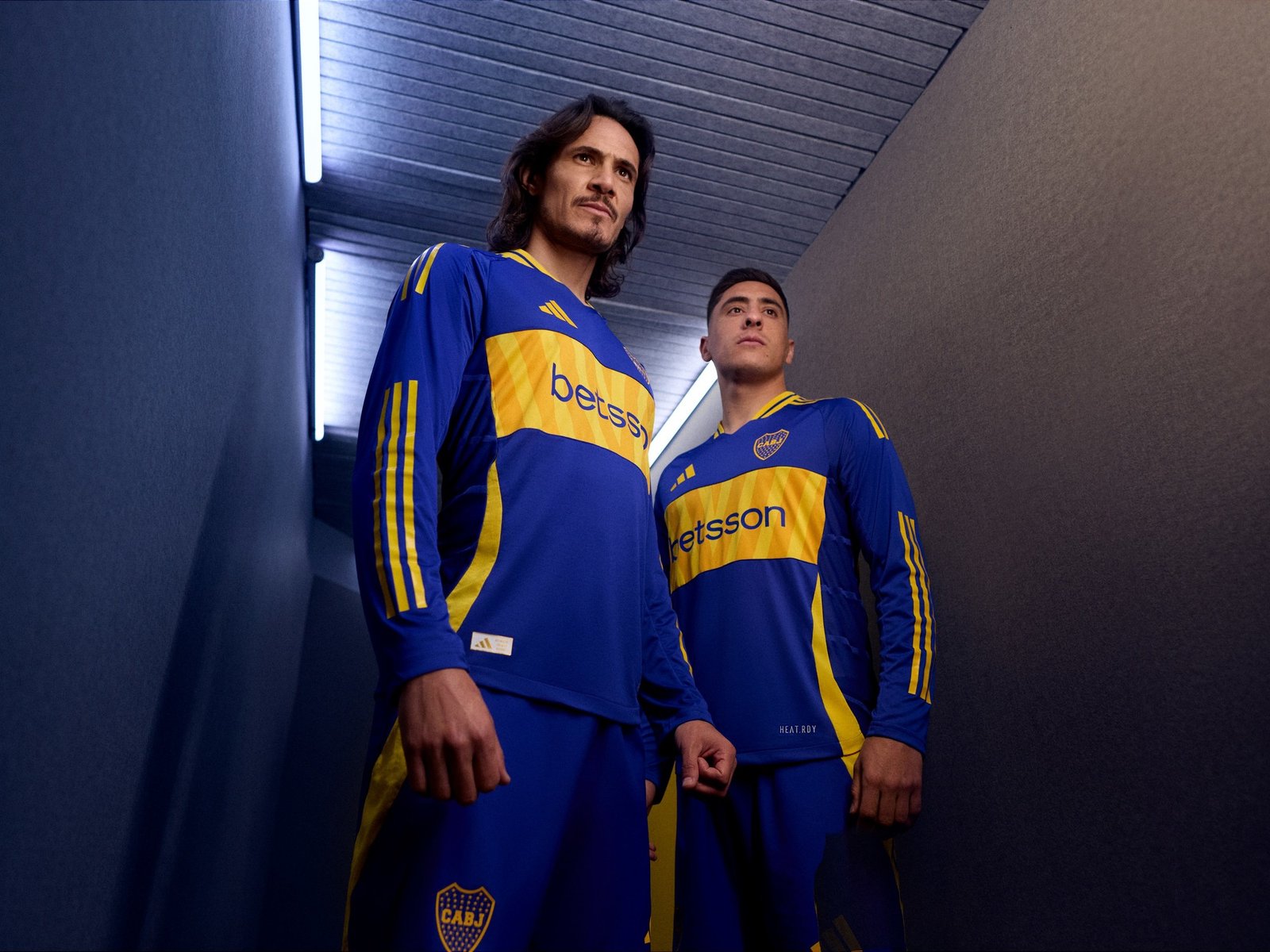 Edinson Cavani y Miguel Merentiel, los uruguayos de Boca que vivieron realidades opuestas en el triunfo contra Estudiantes de La Plata