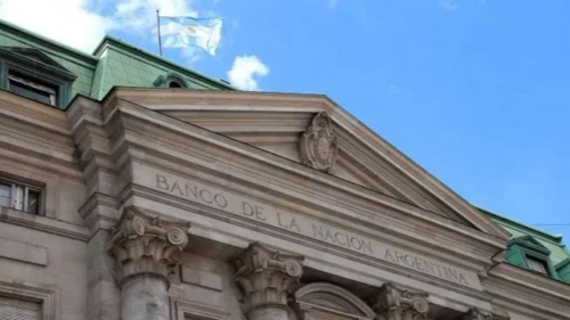 El Gobierno le quitó el monopolio de las cuentas sueldo de estatales al Banco Nación