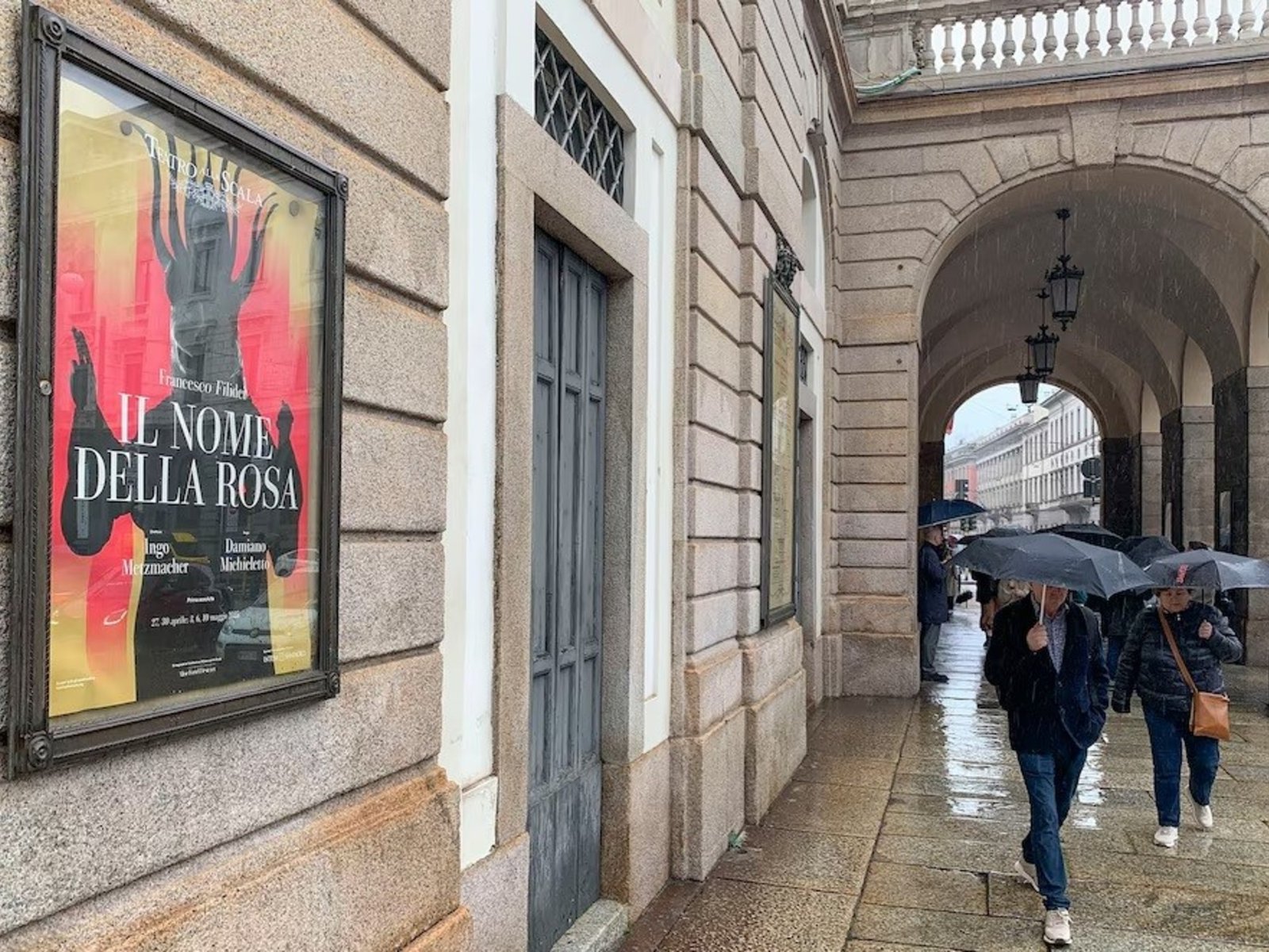 ‘El nombre de la rosa” se convierte en ópera en Milán