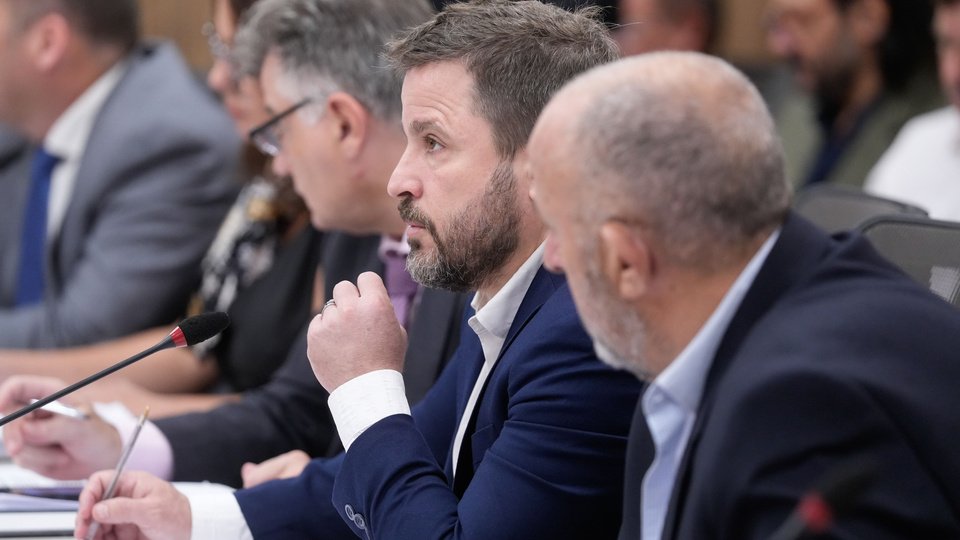 El oficialismo buscó adhesiones pero solo escucharon críticas al gobierno de Milei  | Se reunió la comisión de Legislación del Trabajo en Diputados 