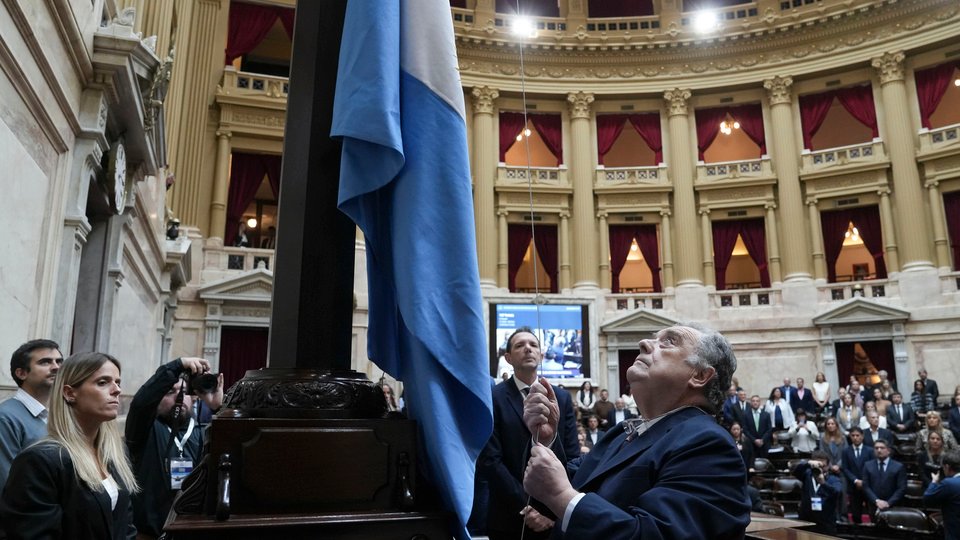 Emotiva sesión especial en Diputados en homenaje a Francisco | “Fue el primer constructor de puentes”, dijo el diputado Eduardo Valdés