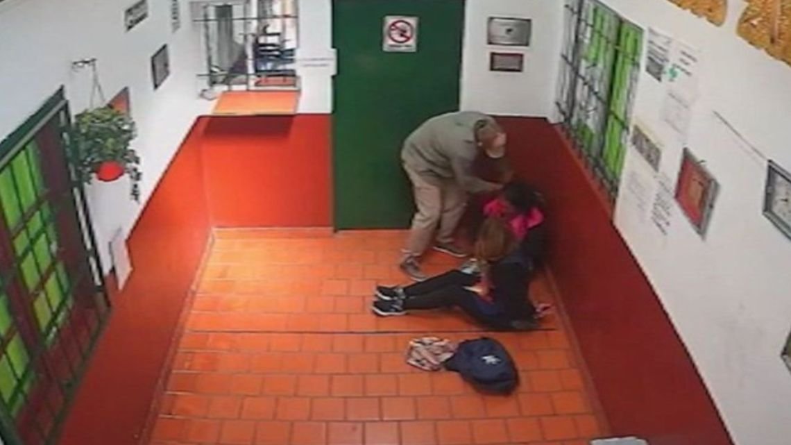 En una escuela de Moreno, ladrones se hicieron pasar por padres y se llevaron dinero de las cuotas