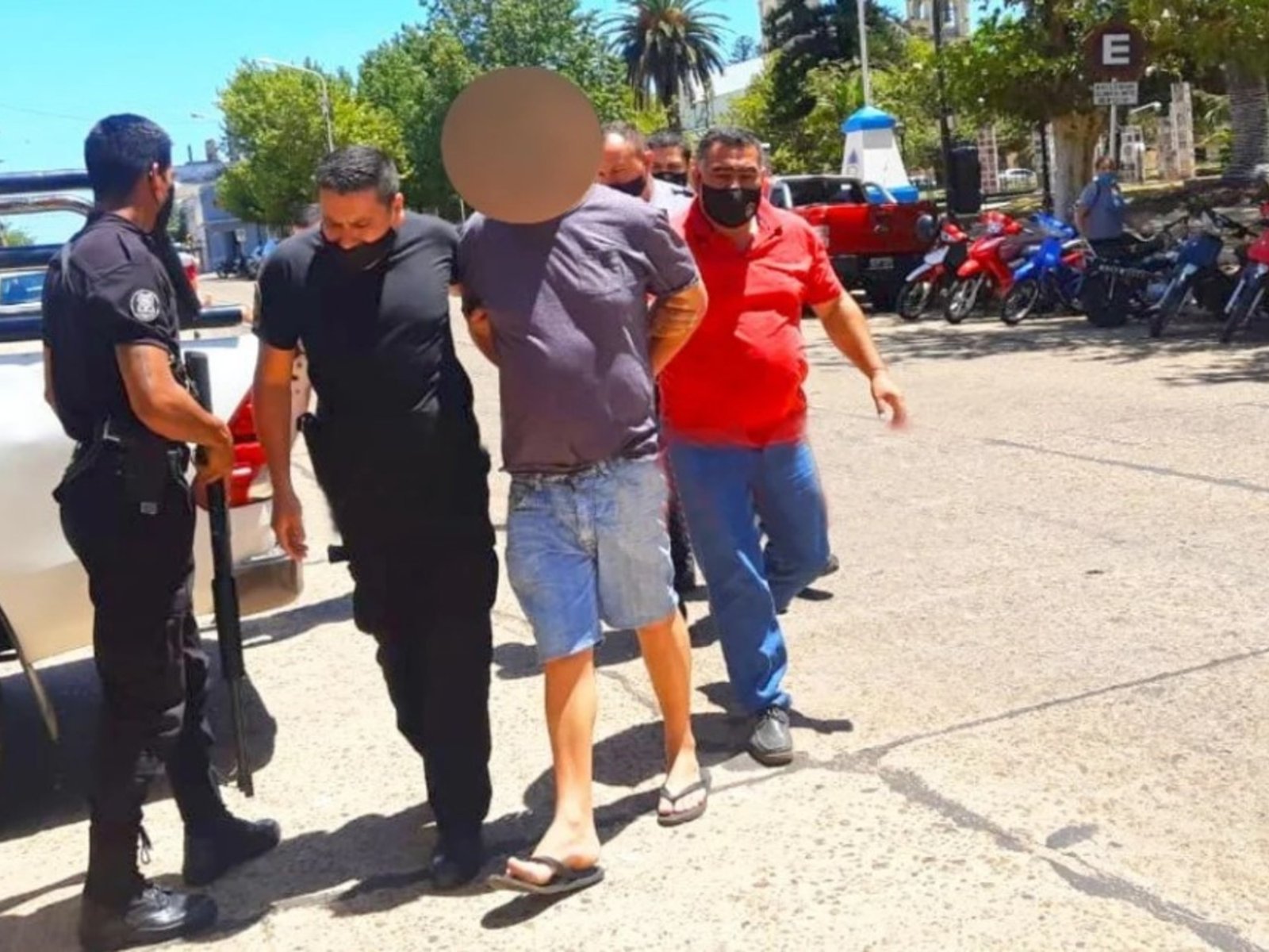 Estaban presos por abuso sexual y a punto de ser extraditados, pero los liberaron por un recurso “técnico”