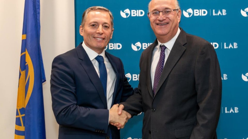 Fernando Gray se reunió en Washington con el presidente del Banco Interamericano de Desarrollo