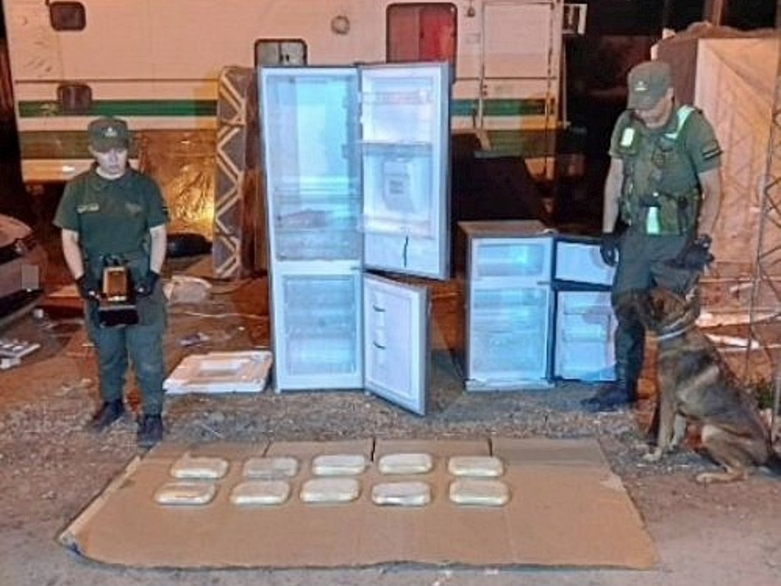 Gendarmería le encontró más de 10 kilos de cocaína en las heladeras