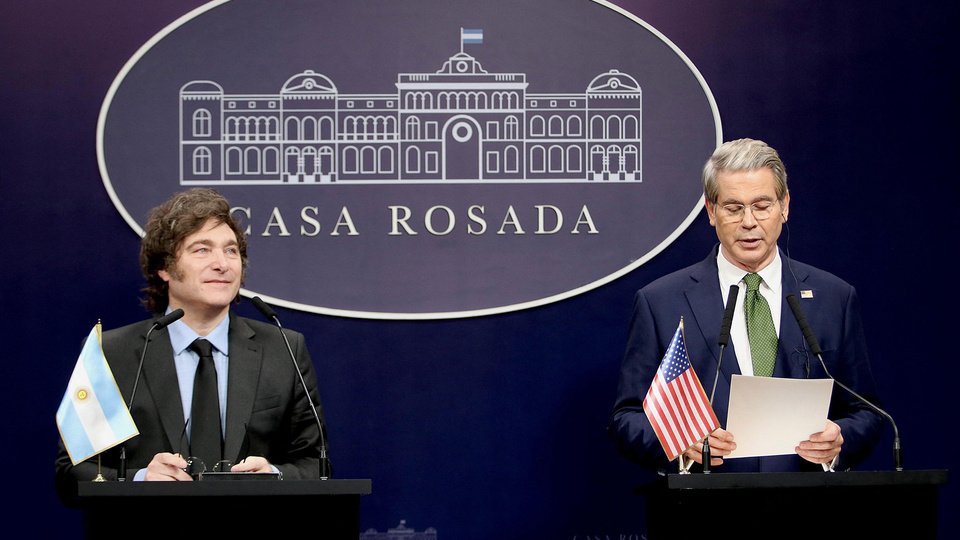 Javier Milei quedó atrapado en la guerra comercial entre Estados Unidos y China | La furia del gigante asiático tras la visita de Scott Bessent a Casa Rosada