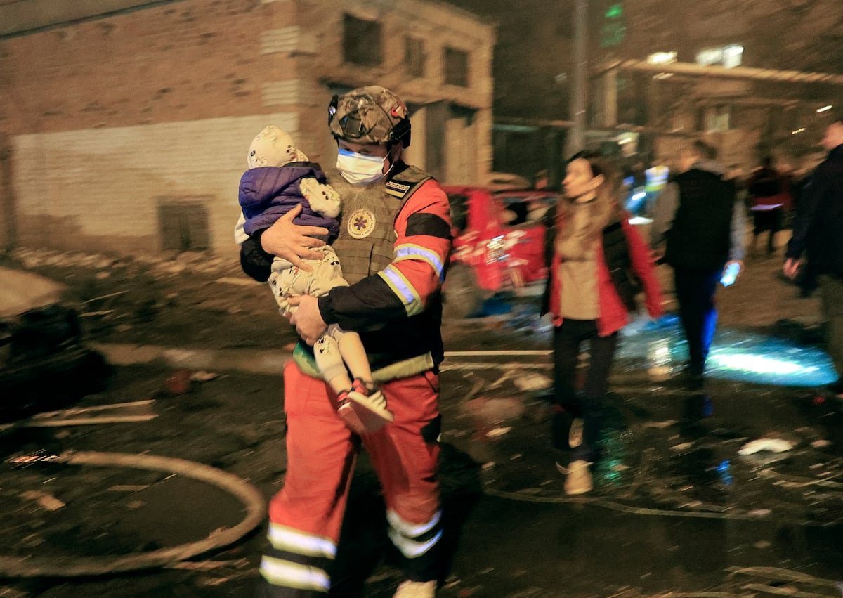 La Guerra de Rusia en Ucrania, en directo | La OTAN y EE UU elevan la presión sobre Rusia: “Ha llegado el momento de avanzar hacia la paz” | Internacional