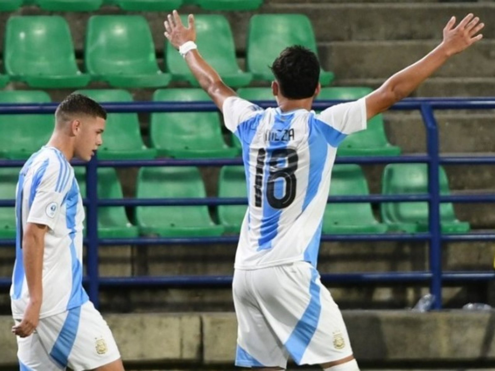 La Selección Sub 17 de Placente se recuperó y goleó 4-1 a Paraguay en el Sudamericano