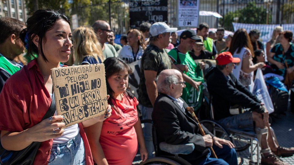 La discapacidad, en emergencia: piden apoyos al proyecto de ley que busca frenar el ajuste en el área | Acto de las organizaciones del colectivo en el Congreso