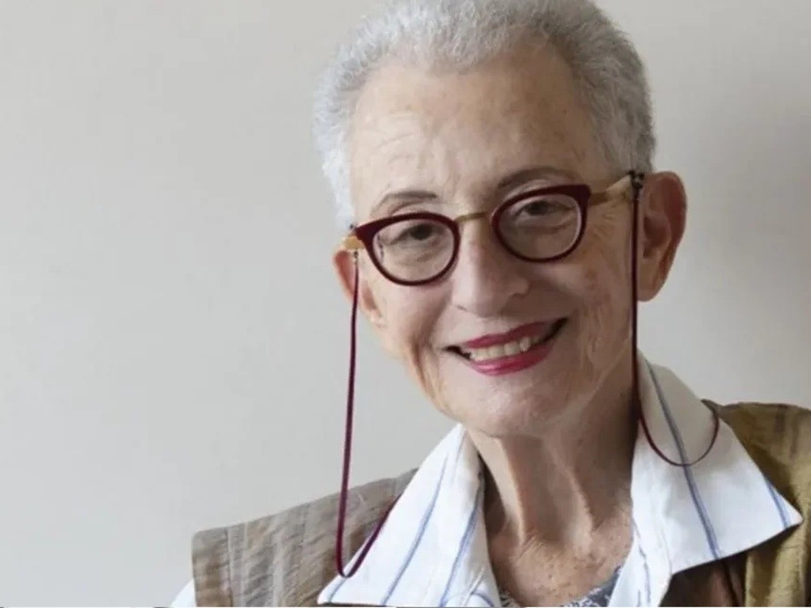 La escritora franco-argelina Hélène Cixous ganó el Premio Formentor de las Letras en España