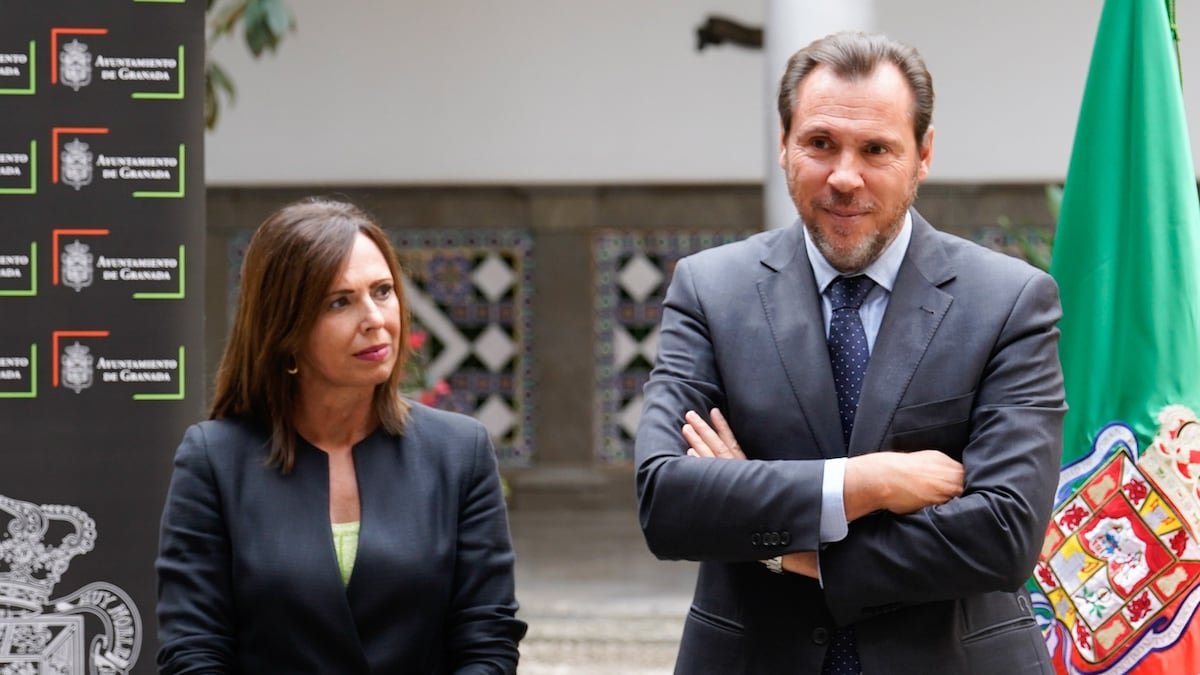 La gratuidad del transporte público a menores de 14 enfrenta al Gobierno central con la Junta | Noticias de Andalucía