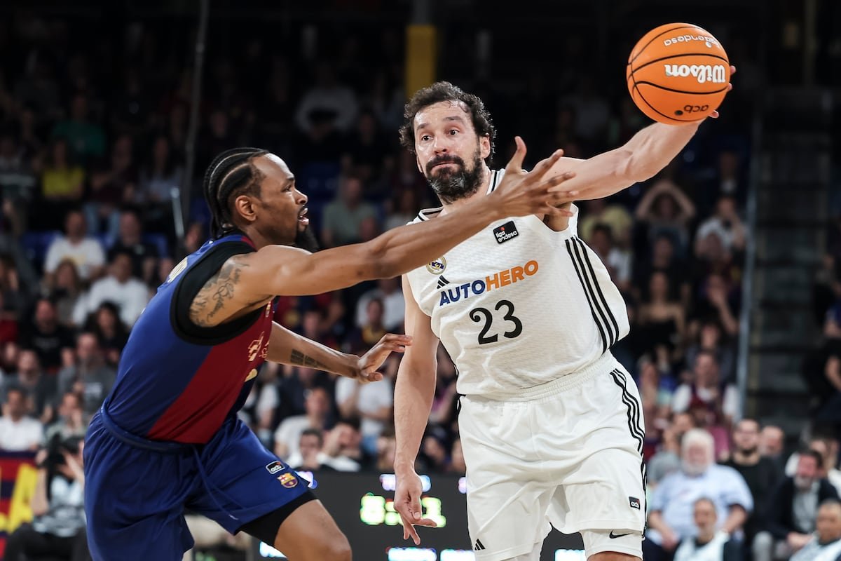Llull catapulta al Madrid para sofocar a un Barça hecho jirones | Baloncesto | Deportes