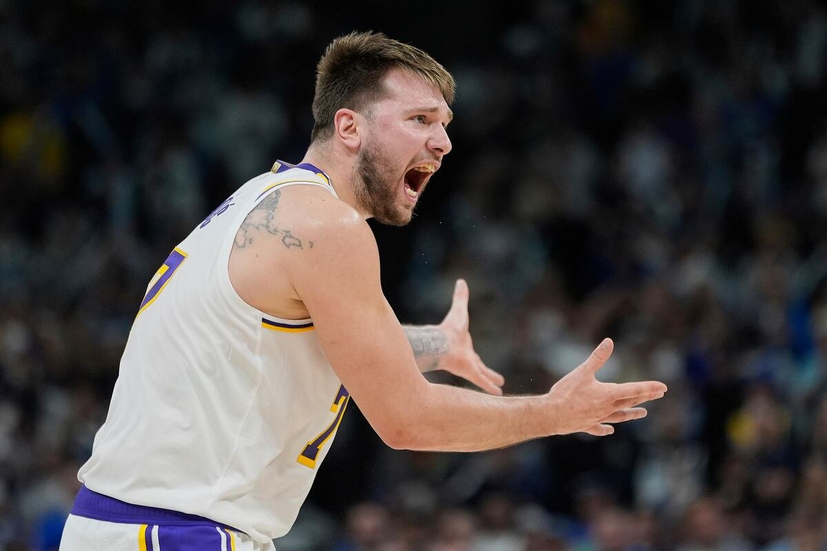 Los Lakers, al borde de la eliminación en la primera ronda de los ‘playoffs’ frente a los Timberwolves | Baloncesto | Deportes