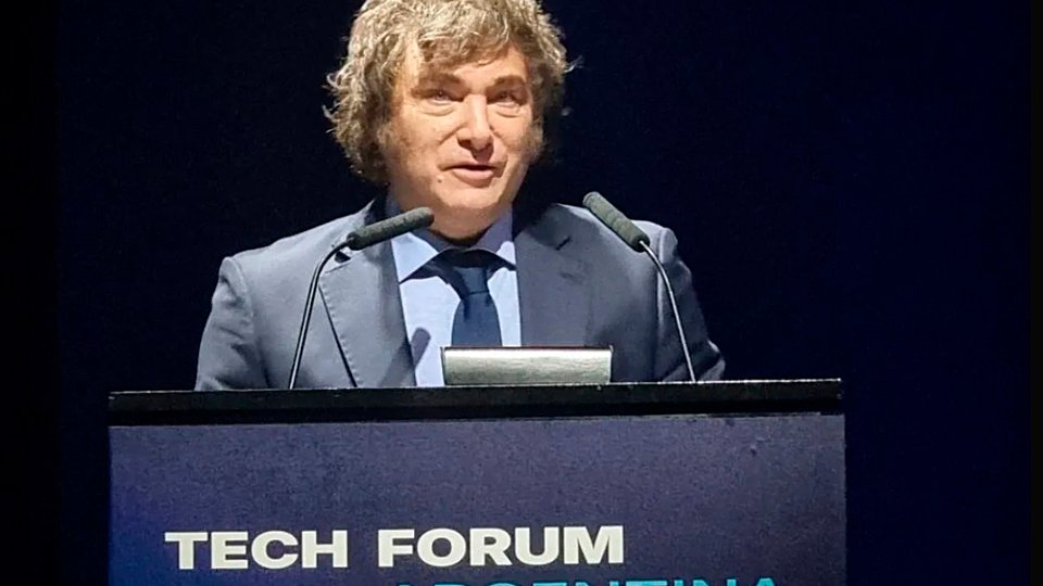 Los problemas llaman a la puerta de los hermanos Milei | $LIBRA: solicitaron que se levante el secreto bancario del Presidente