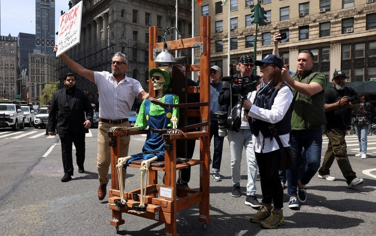 Luigi Mangione se declara inocente del asesinato del consejero delegado de UnitedHealthcare | Internacional