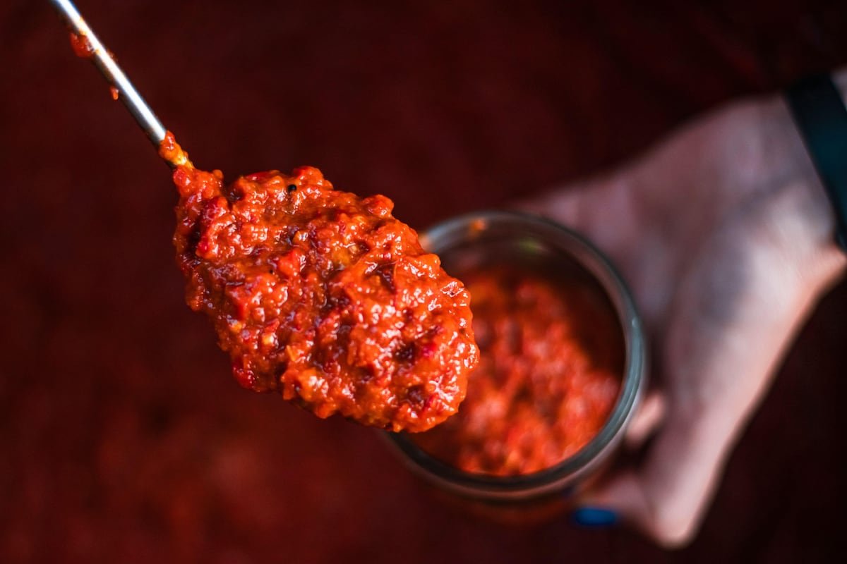 Lyutenitsa, el ‘kétckup’ búlgaro de pimientos que saboreaban los cosmonautas | Gastronomía: recetas, restaurantes y bebidas