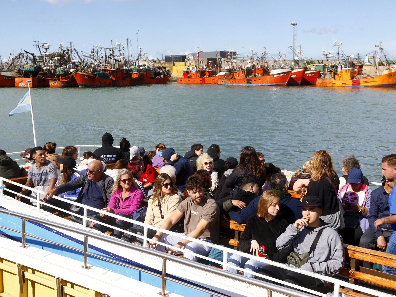 Mar del Plata, colmada de turistas y con cartelera como en el verano