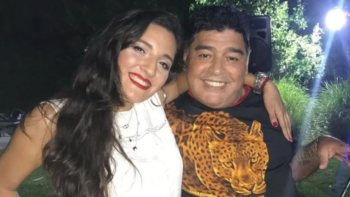 Maradona, el juicio: detuvieron a uno de los custodios y declaró Jana Maradona