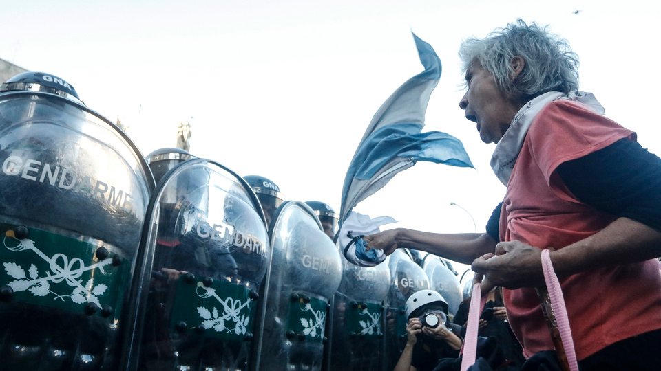 Marcha de jubilados: la Justicia porteña pone un límite a los operativos de Bullrich | El juez Gallardo ordenó que el GCBA se haga cargo de la seguridad en las calles