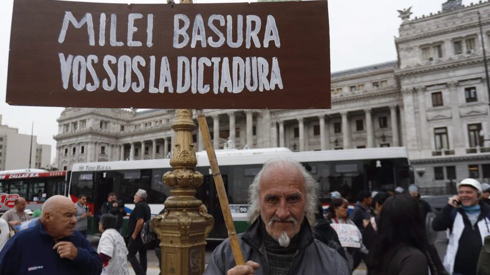 Marcha de los jubilados: otra vez represión | Se registraron encontronazos frente al Congreso
