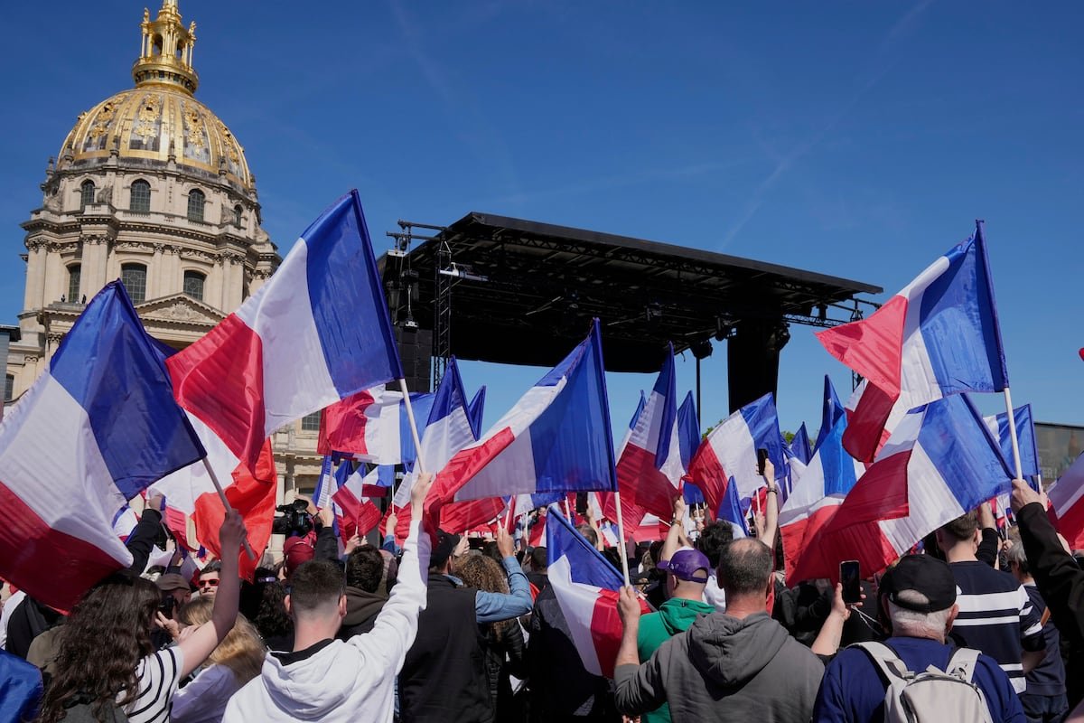 Marine Le Pen, en la manifestación de la ultraderecha contra su condena a inhabilitación: “¡No es justicia, es una decisión política!” | Internacional