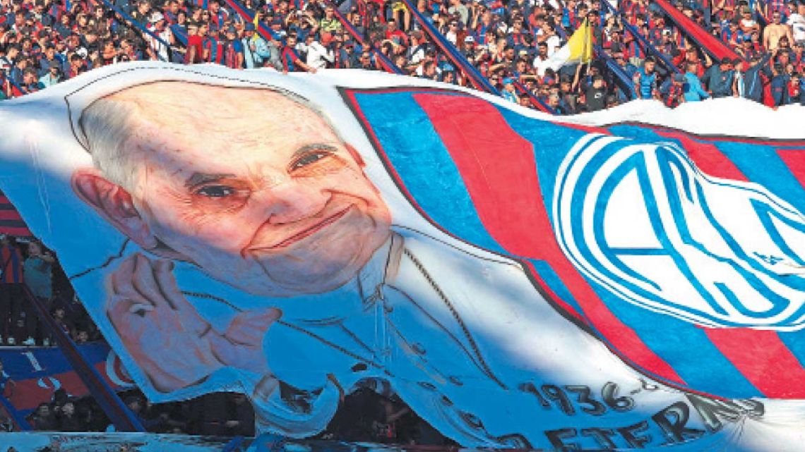 Ni con Francisco en el cielo: San Lorenzo cayó ante Central y exacerbó la bronca de sus hinchas
