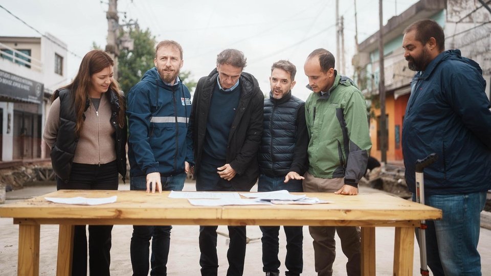 Otermín y Katopodis recorrieron los avances de la reconstrucción integral de calle Recondo en Fiorito | Lomas de Zamora