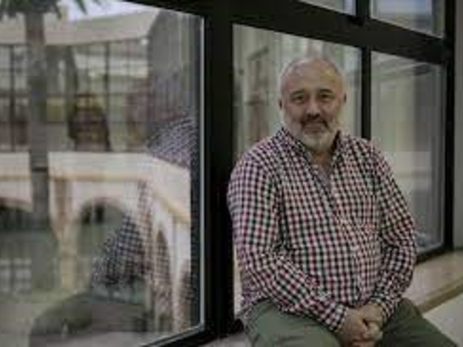 “Prohibir el celular en las aulas no va a solucionar los problemas”