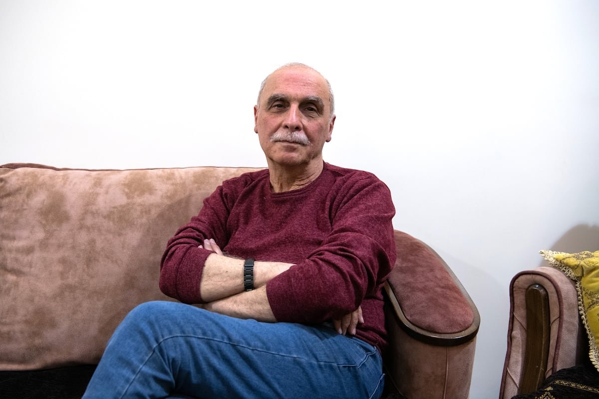 Raguid al Tatari, el rostro de la libertad en Siria tras 43 años en las cárceles de los Asad | Internacional