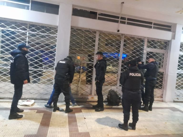 Robó celulares a dos adolescentes de 15 años y lo atraparon en el centro