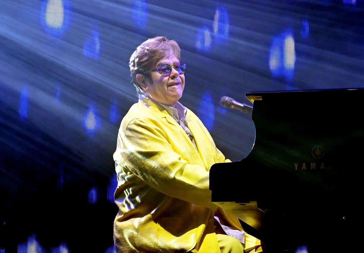 Rusia prohíbe la fundación de Elton John para luchar contra el sida y la etiqueta como “indeseable” | Gente