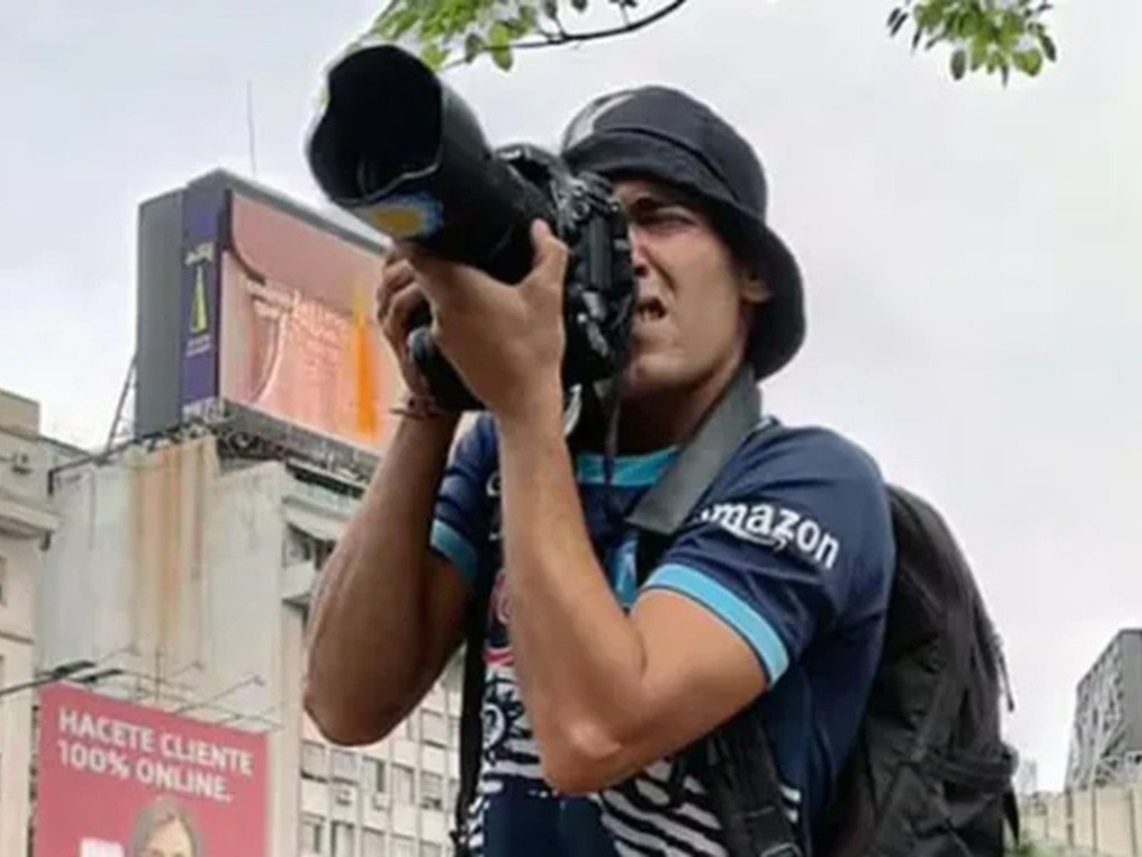 “Se paró y dio unos pasitos”